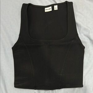 Aritzia Black Fitted Crop Tank Top